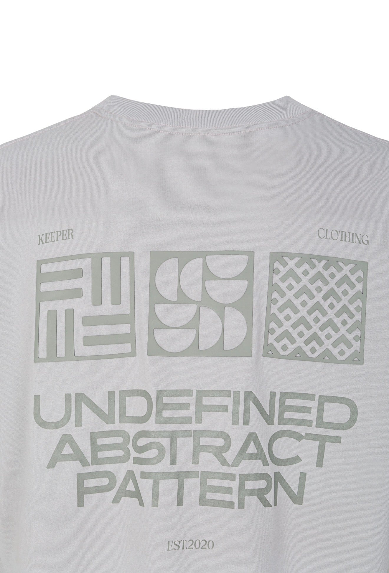 CAMISETA UNDEFINED GRIS. Oversize