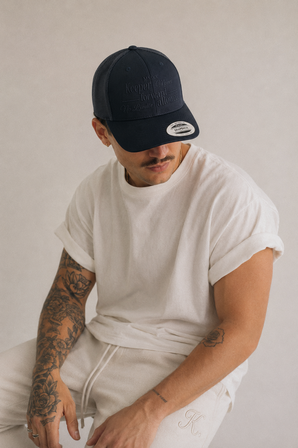 CAP. MOVES (BLACK BLACK)